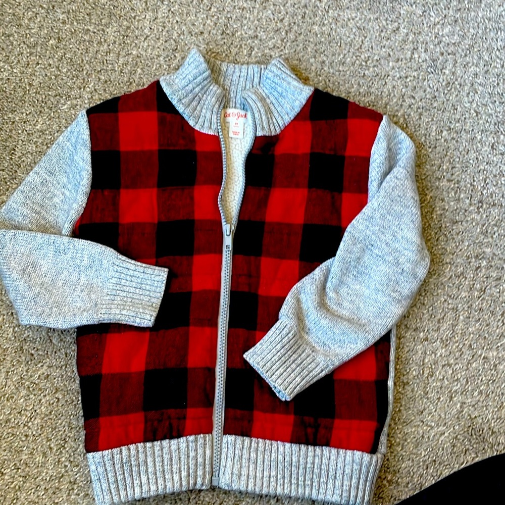 Buffalo plaid zip up sweater 5T boys Cat &Jack